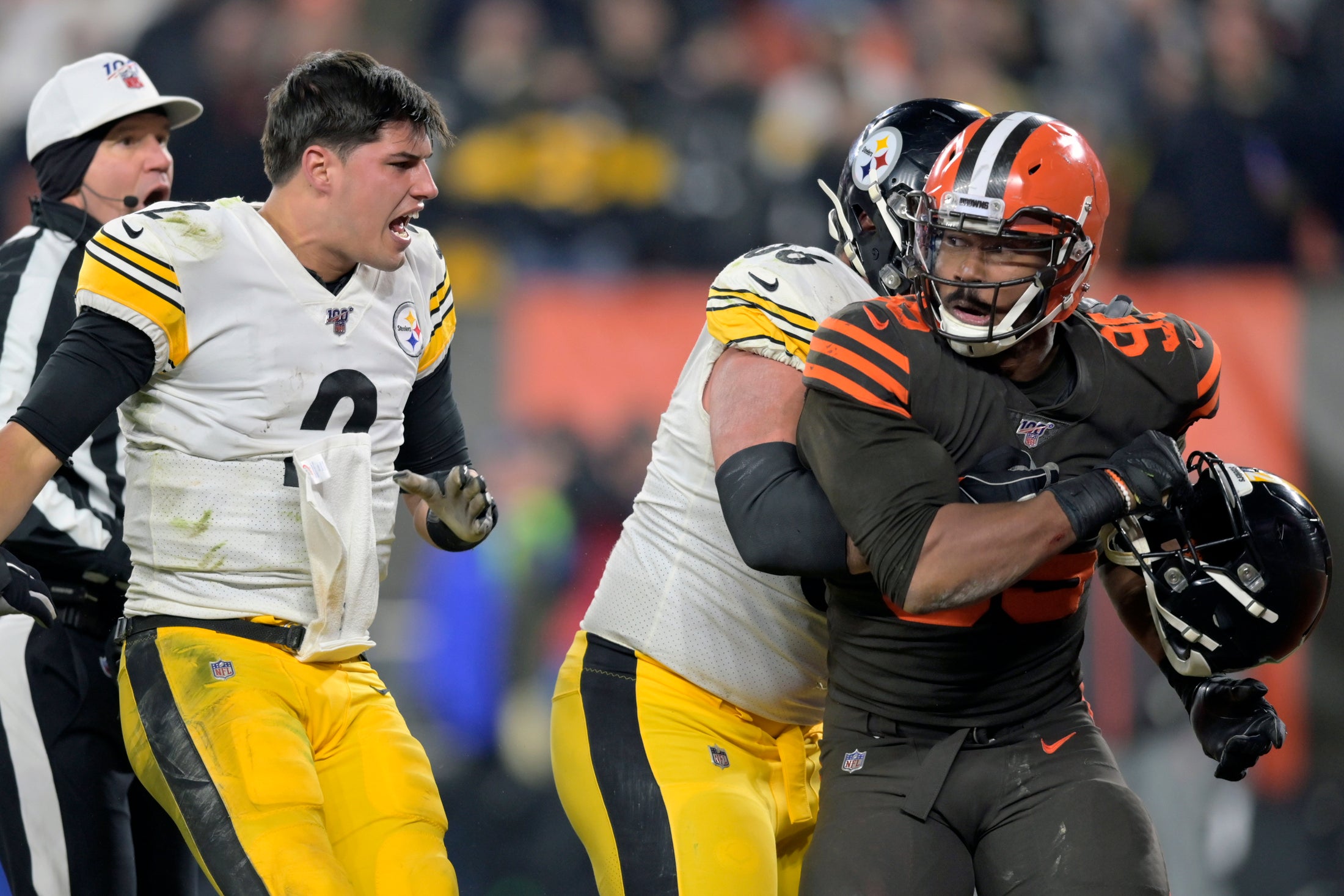 Browns-Steelers: NFL players react to fight sparked by Myles Garrett