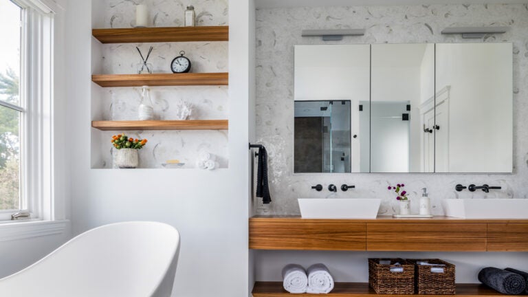 Modern bathroom renovation REVEAL: The finished One Room Challenge! / Create / Enjoy