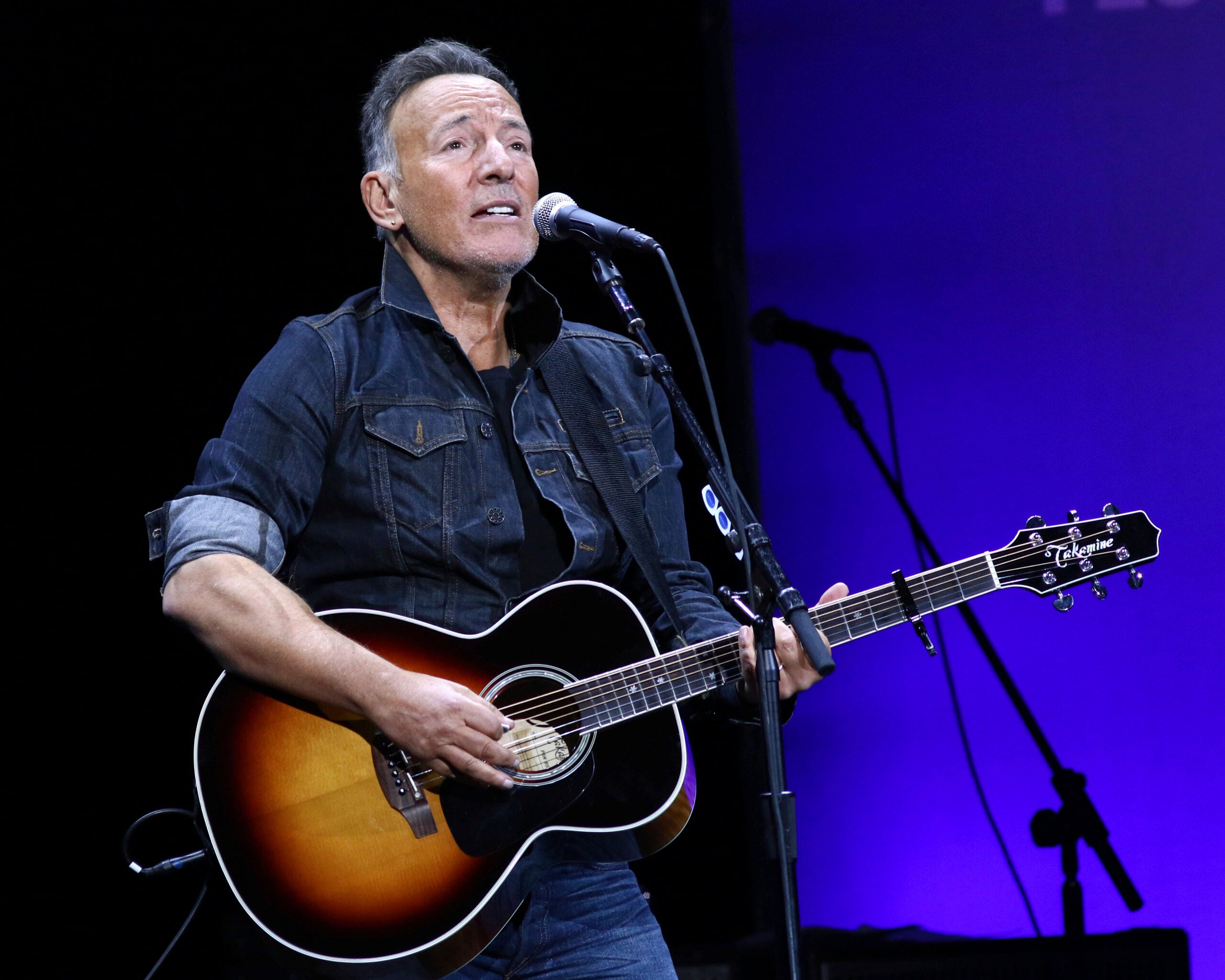 Bruce Springsteen rocked out in a benefit show for Boston College ...