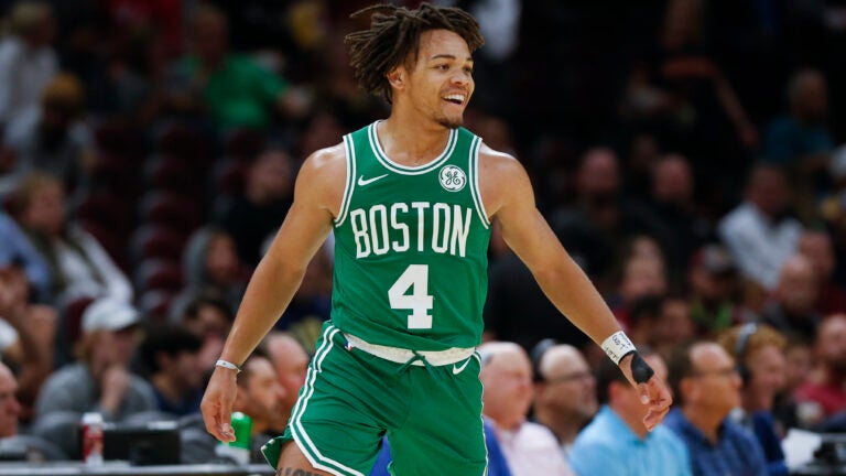 Carsen edwards best sale jersey number