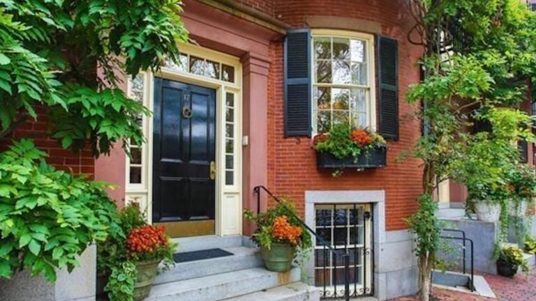 For Sale: A Beacon Hill Townhouse by Historic Louisburg Square