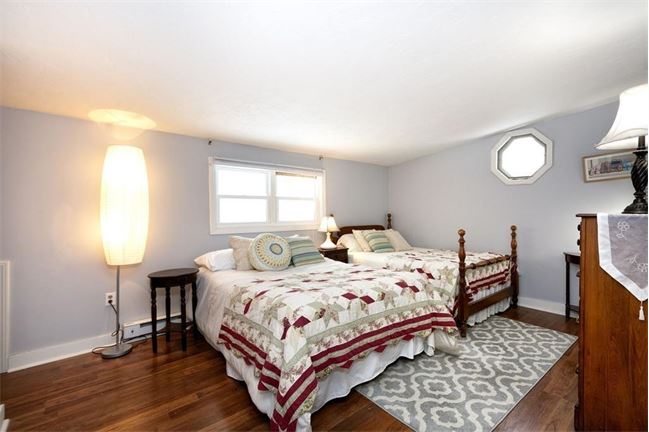 39-Irving-Road-Scituate-Bedroom