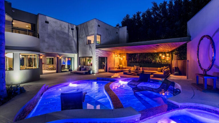 $250 Million mansion tour, Luxurious mansion in Hollywood hills, private  jets