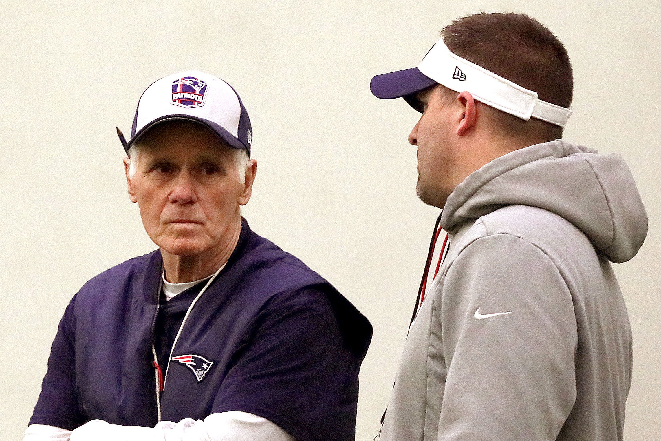 Colts' pursuit of Josh McDaniels remains on hold following Pats' comeback