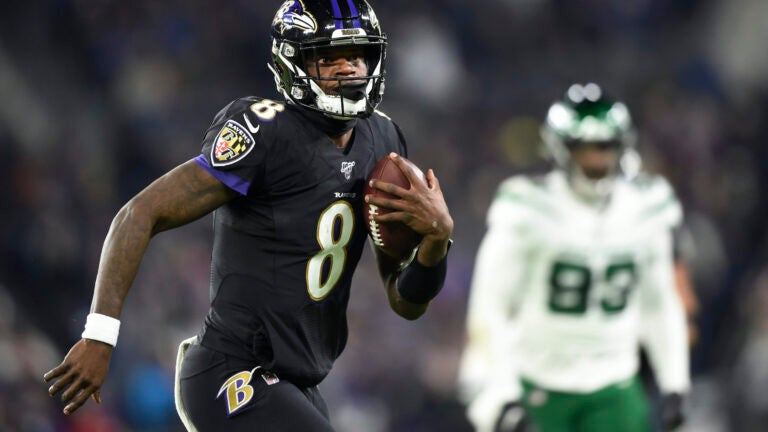 BAL 42, NYJ 21: Lamar Jackson breaks QB rushing record against Jets