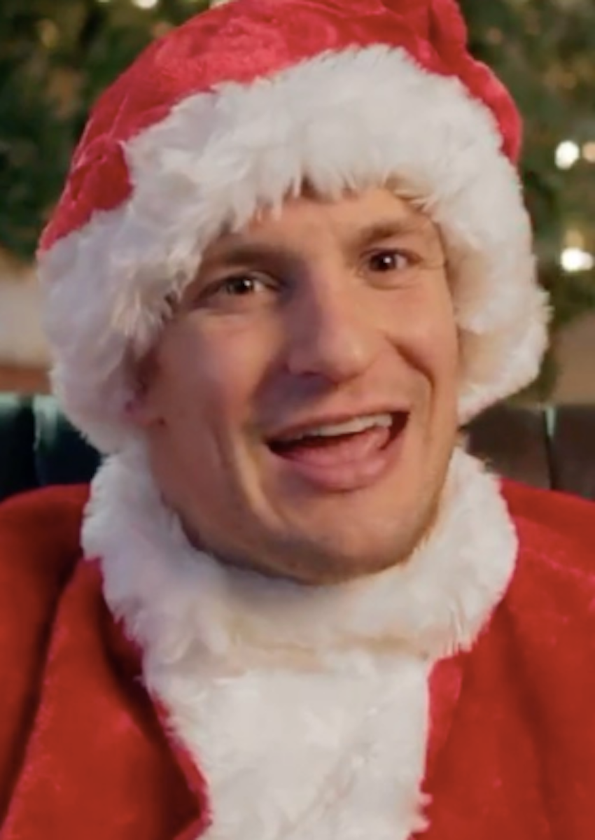 Watch Gronk Show Off Super Bowl Bling in 'This Is SportsCenter' Spot –  Rolling Stone