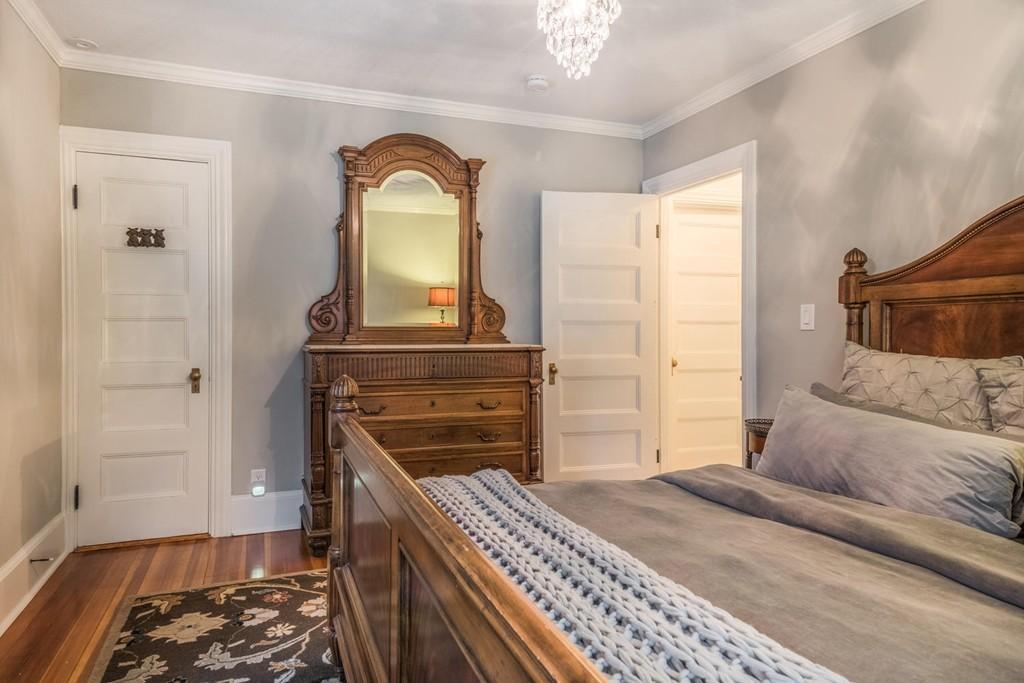 For 1.8M, Colonial makeover in Winchester with 4 fireplaces