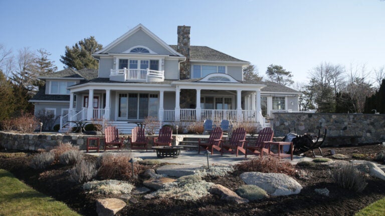 24-Eastern-Point-Blvd-Gloucester-Exterior