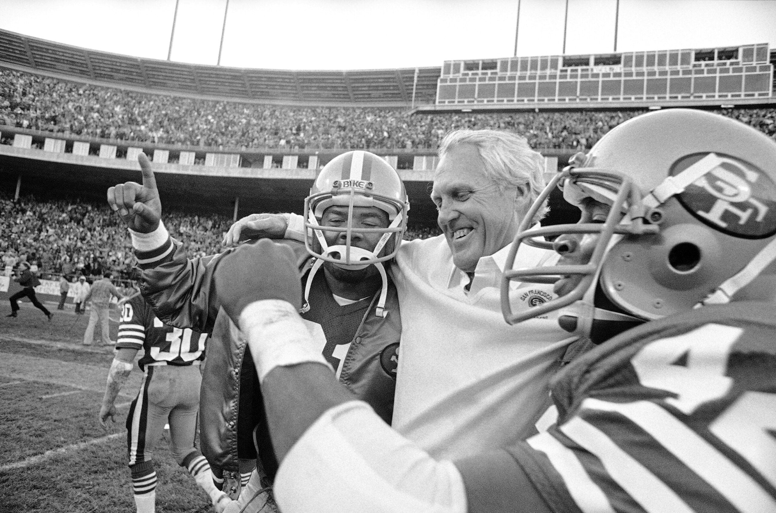 San Francisco 49ers 1981 Superbowl Champions - 8x10 Color Team Photo