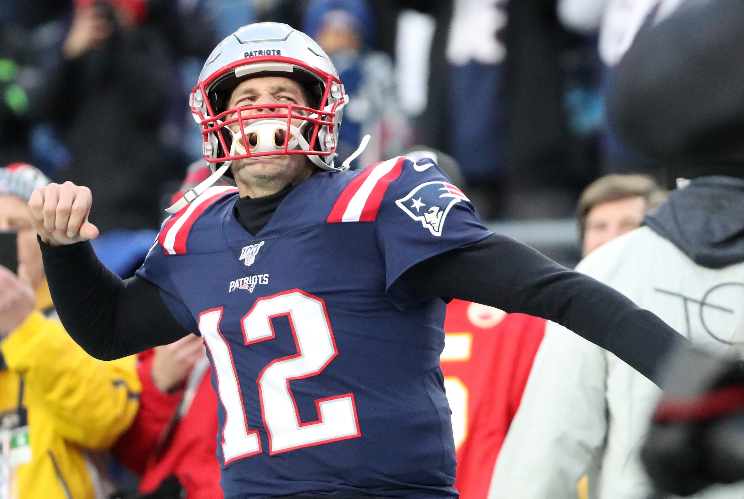 29 SEP 2002: New England Patriots Tom Brady during a game against the San  Diego Chargers