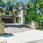 14-Manet-Circle-Newton