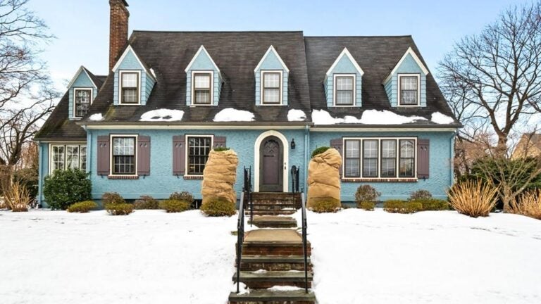 4 Penn Road Winchester exterior