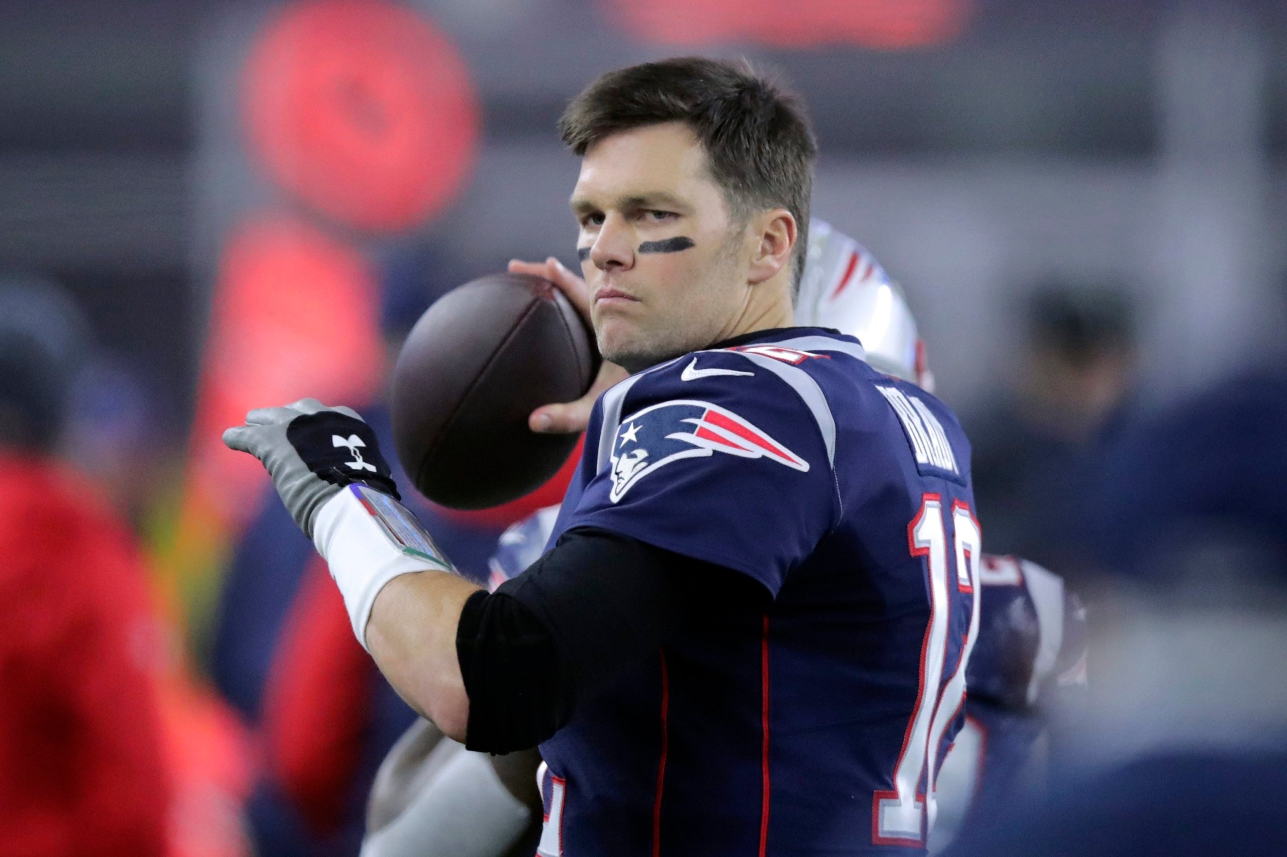 That jersey looks good on you, @tombrady. 