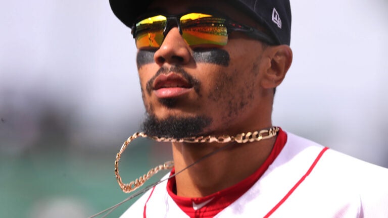 Dodgers: Why Mookie Betts Wears That Necklace Every Game