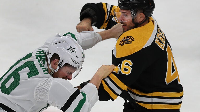 The NHL is throwing back for the first game of 2020