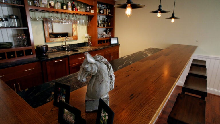 15-Aberdeen-Plymouth-Bar