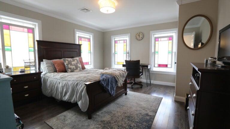 4-Munroe-St-Newburyport-Guest-Room