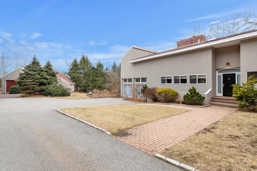 Just listed A curvy contemporary in Weston for 1.475 million