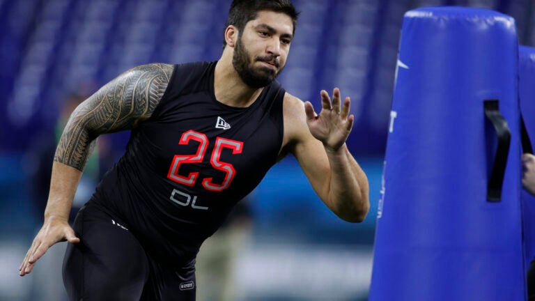 New ESPN two-round mock draft has Patriots double up on defense