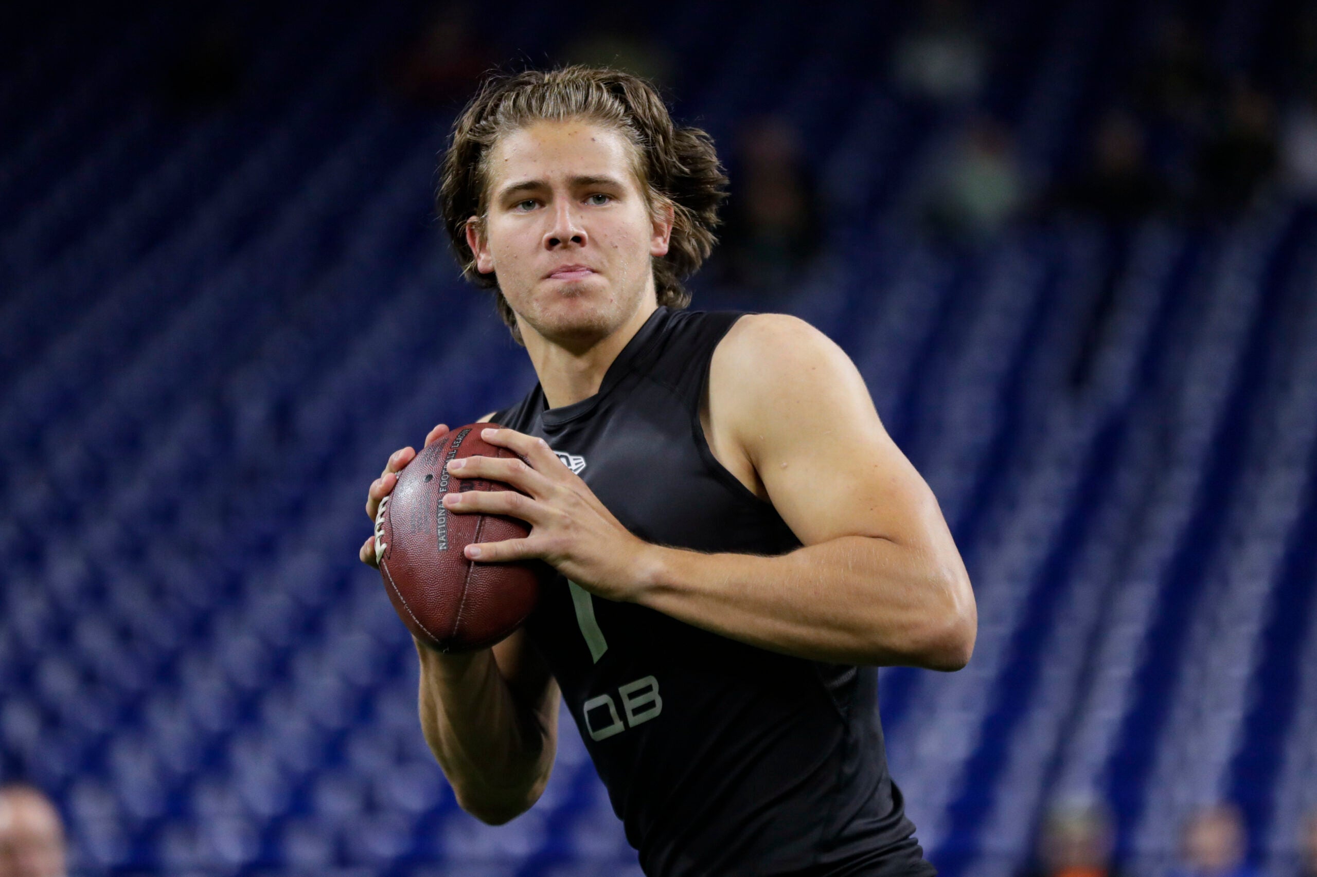 Meet Justin Herbert, a quarterback prospect of the 2020 NFL Draft