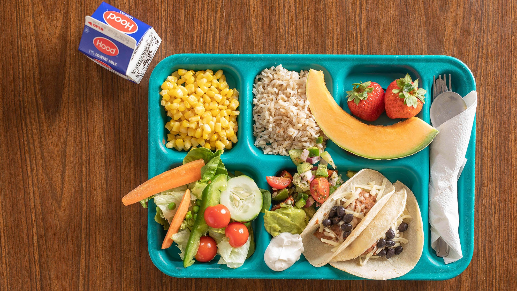 public-school-students-can-pick-up-free-breakfast-and-lunch-while