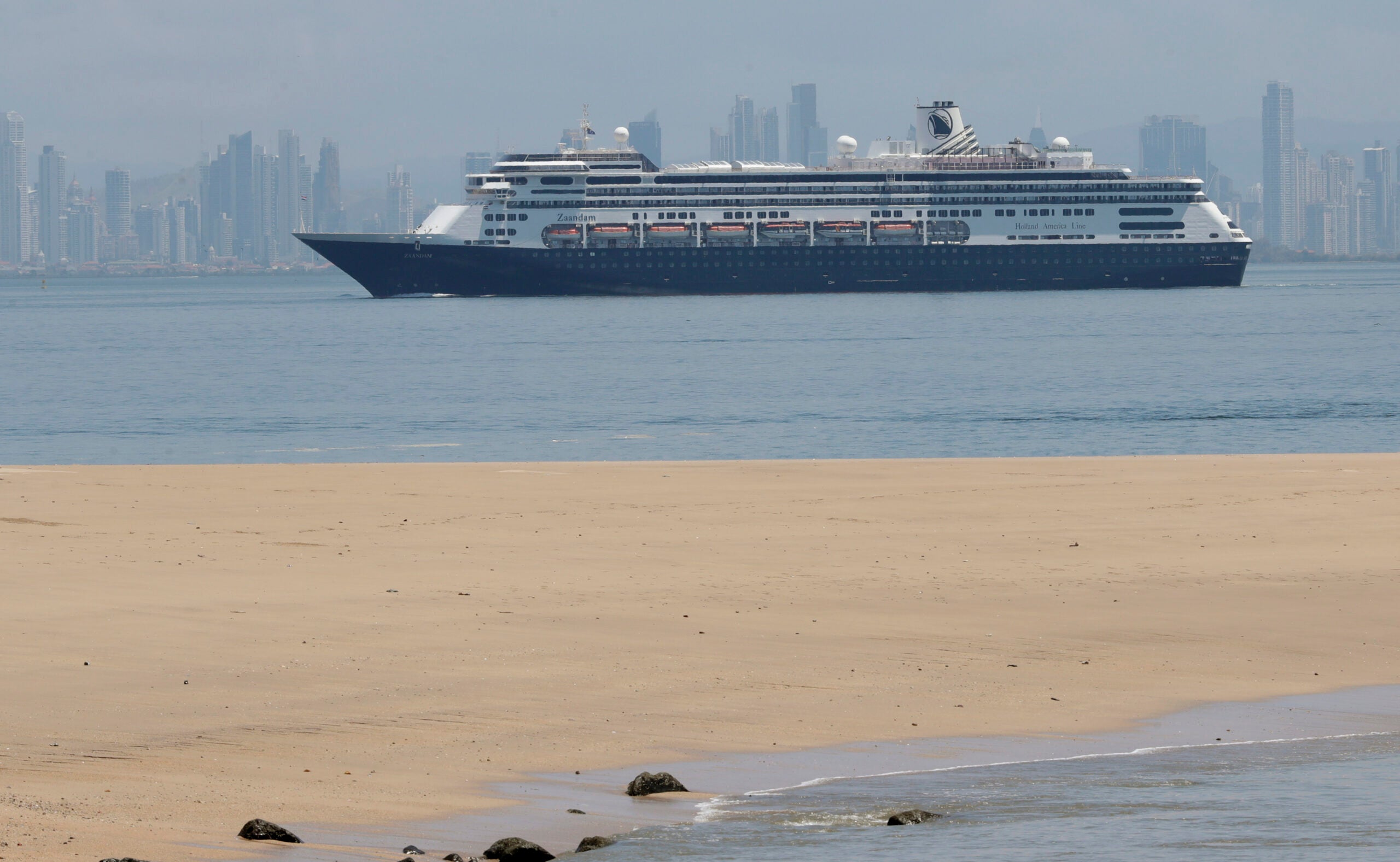 4 passengers dead aboard cruise ship anchored off Panama
