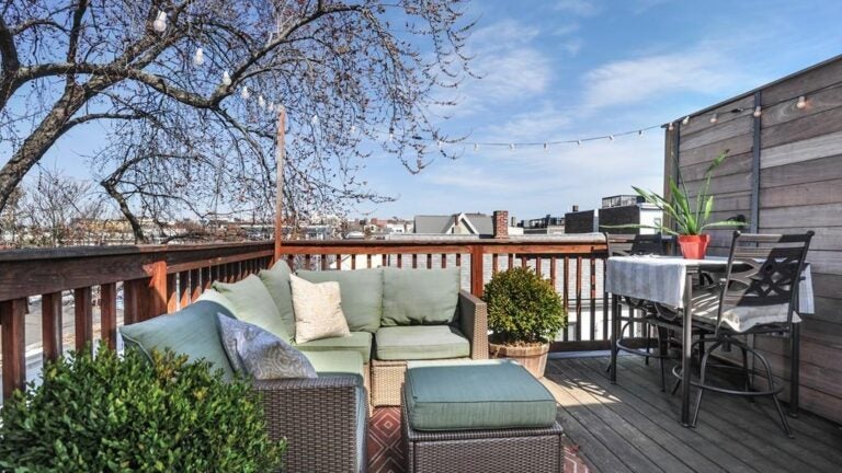 180 W 7th St Unit 3 South Boston deck