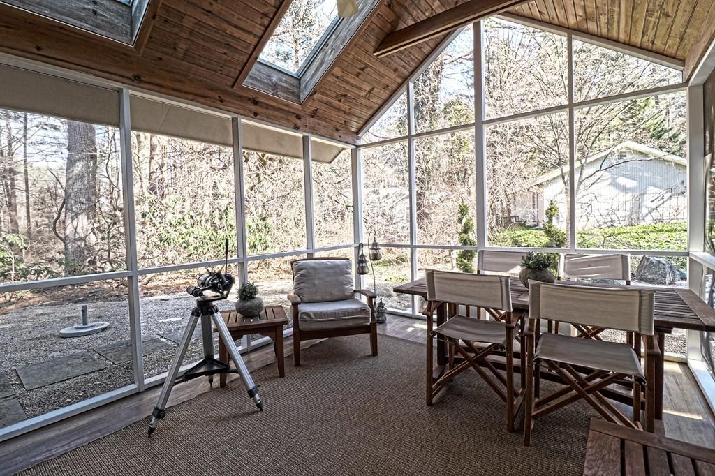 45 The Valley Road Concord sun porch