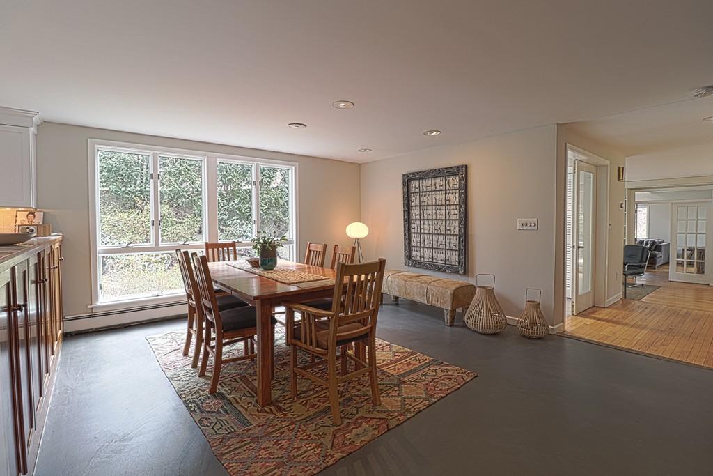 45 The Valley Road Concord dining room