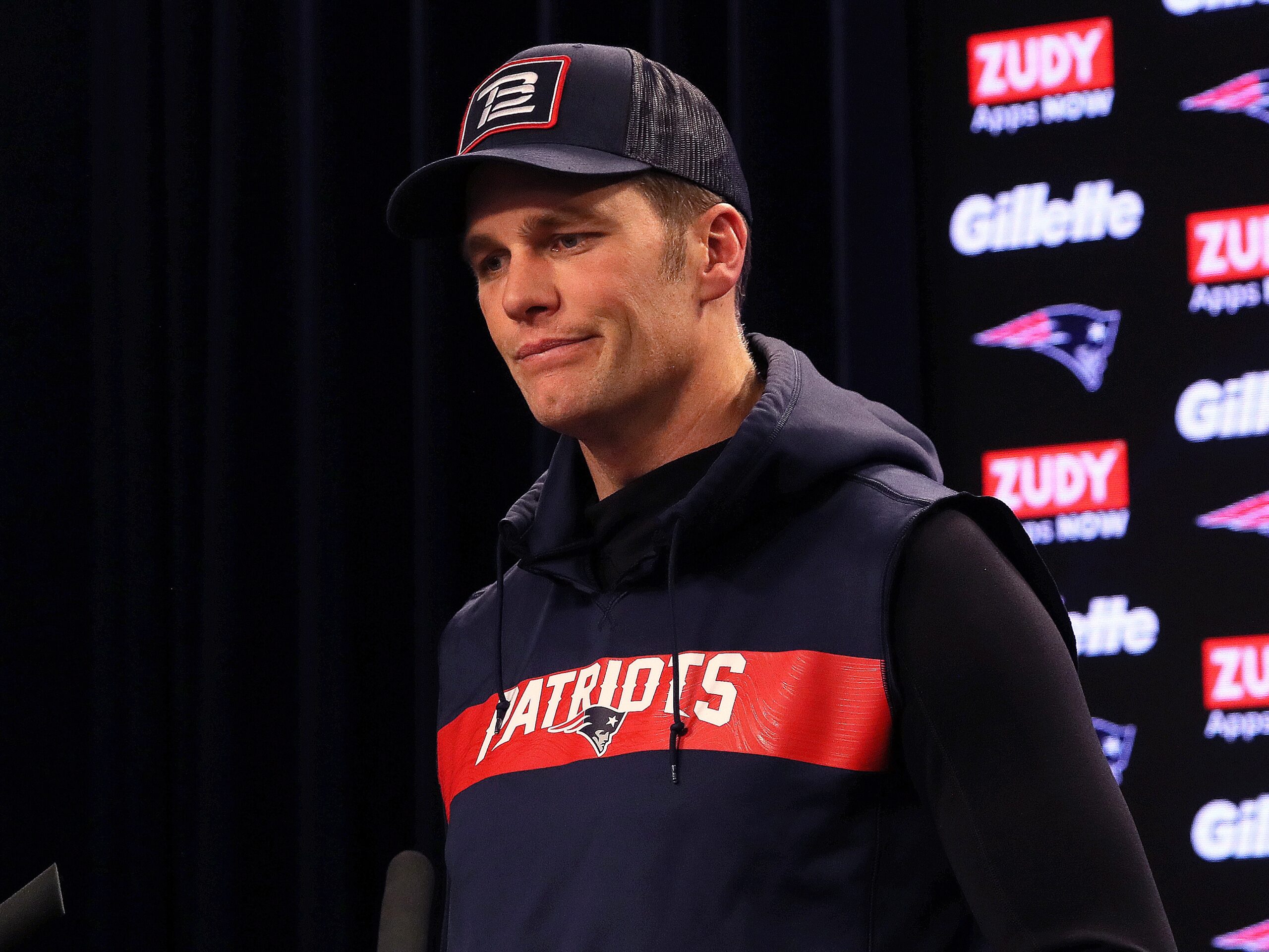 Tom Brady dons Under Armour, gets stake in company – Boston Herald