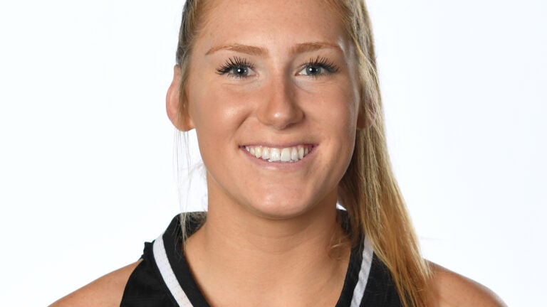 Lauren Manis Holy Cross Basketball Player