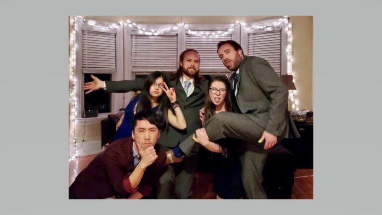 Roommates-Handout-Photo