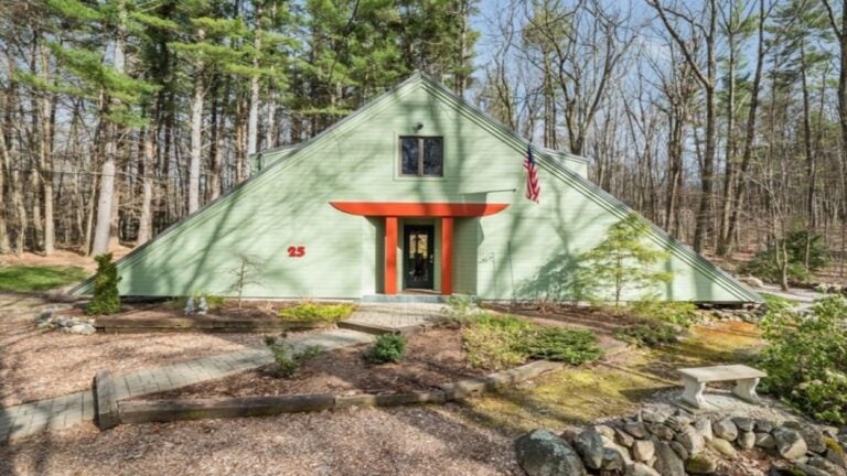 25-Hogg-Hill-Road-Pepperell-Exterior