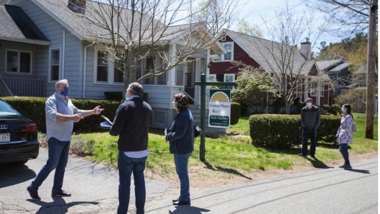 Open-House-Face-Mask-Reading