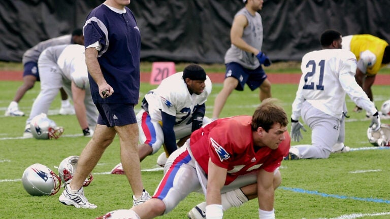 Bill Belichick directs practice