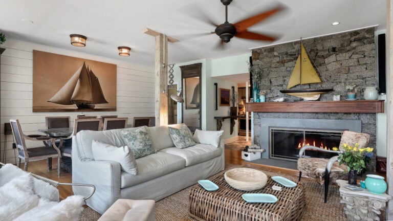 46-Granite-St-UnitB-Rockport-Living-Dining