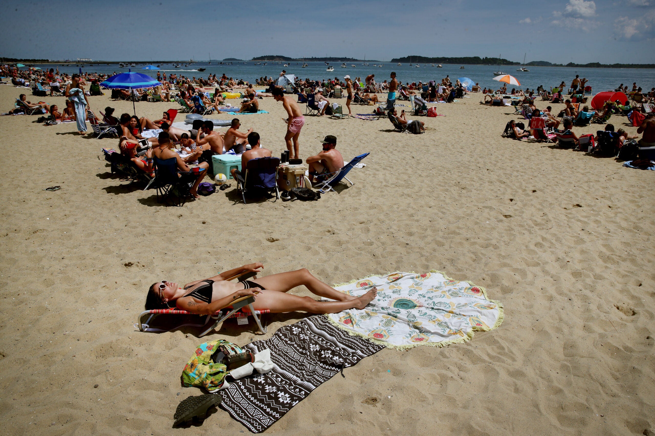 Naked girls on crowded beach Photos It Sure Is Hot Let S See If Anyone Is Social Distancing At M Street Beach