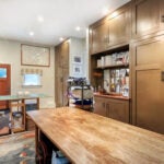 194-Lincoln-Road-Crafts-Room