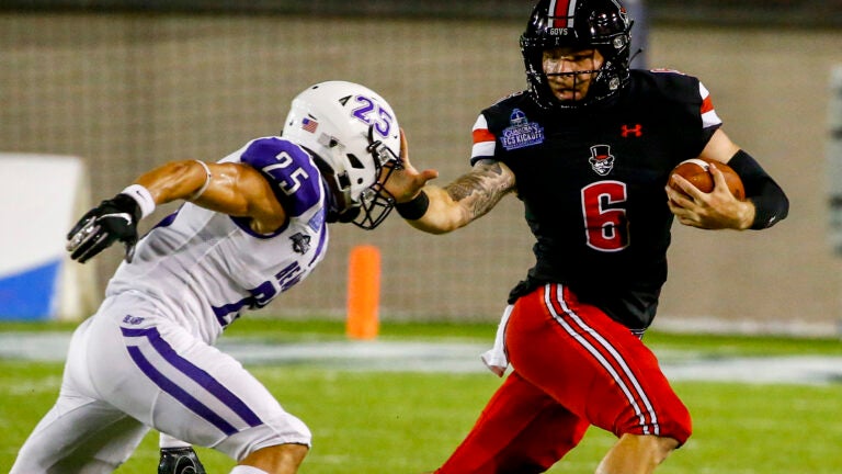 Beasley among four Bills players in COVID-19 reentry
process 2