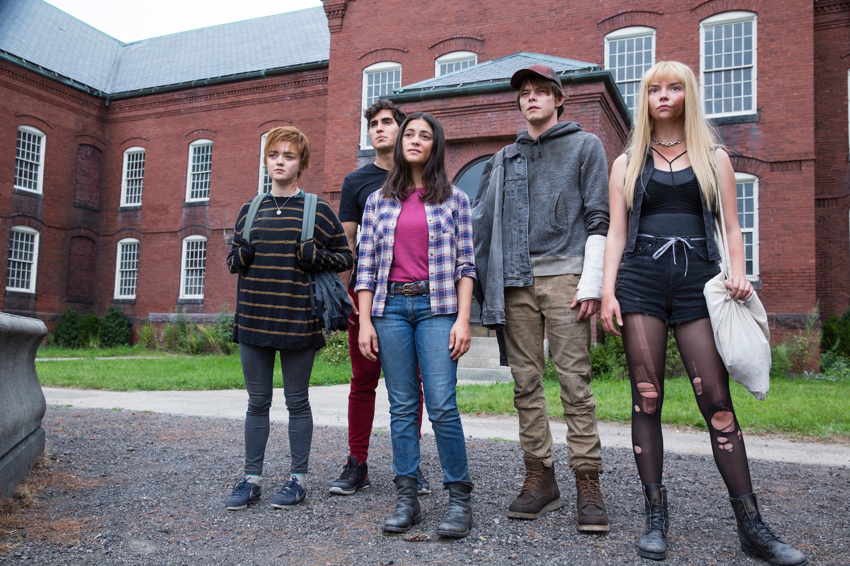 The New Mutants (2020) – Plot & Trailer, Marvel Horror