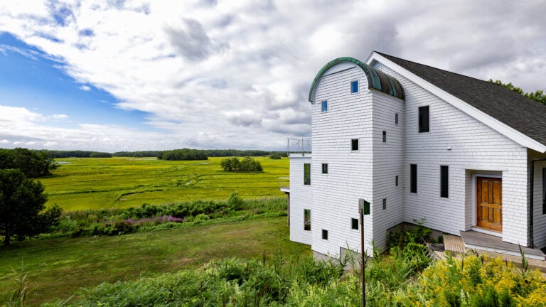 37-Newbury-Neck-Road-Left-Exterior