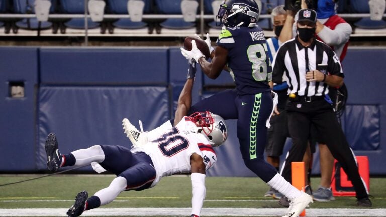 Player Q&A: 12 Things You Might Not Know About Seahawks Wide Receiver David  Moore