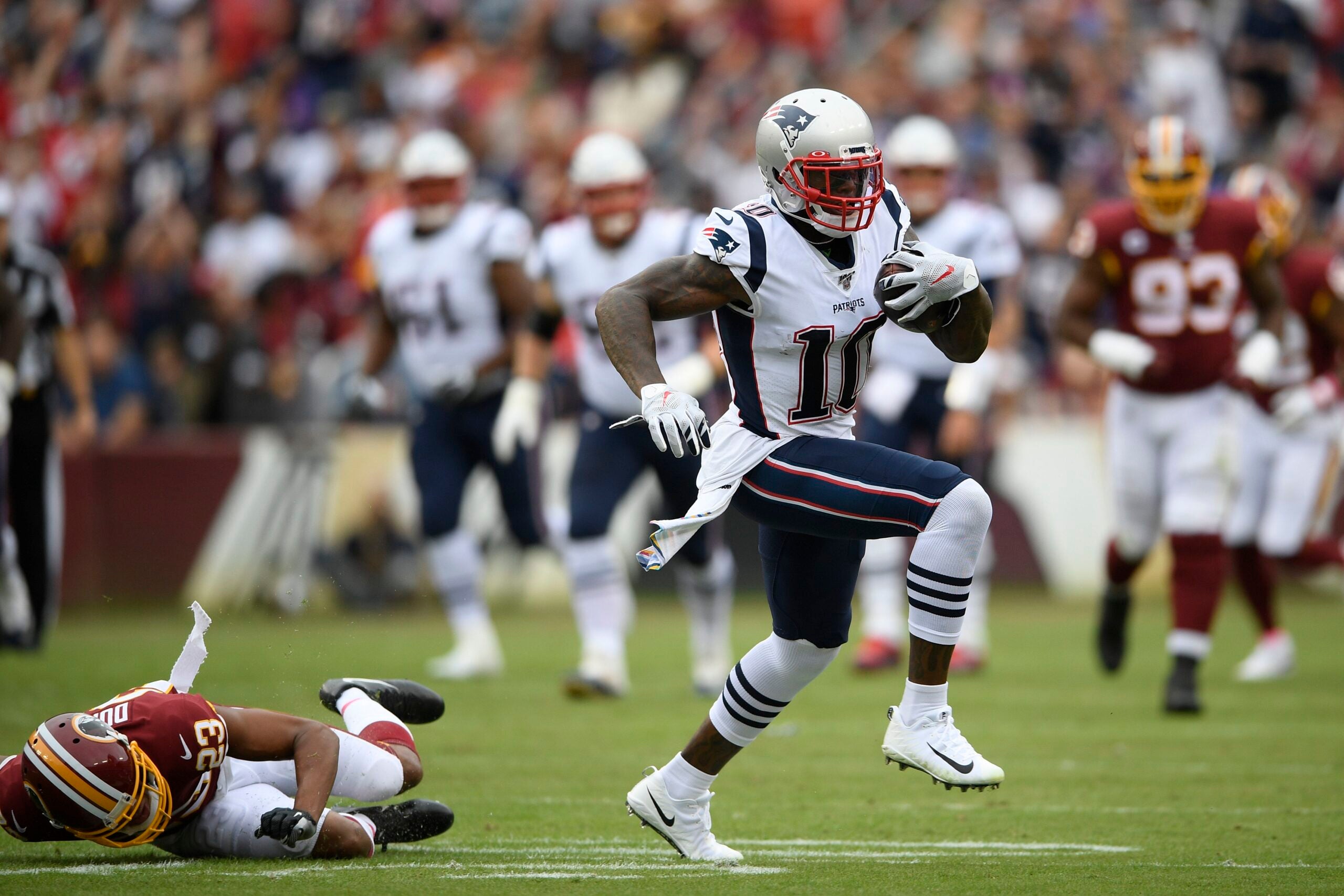 Josh Gordon's Super Bowl ring with Patriots sold at auction, report says