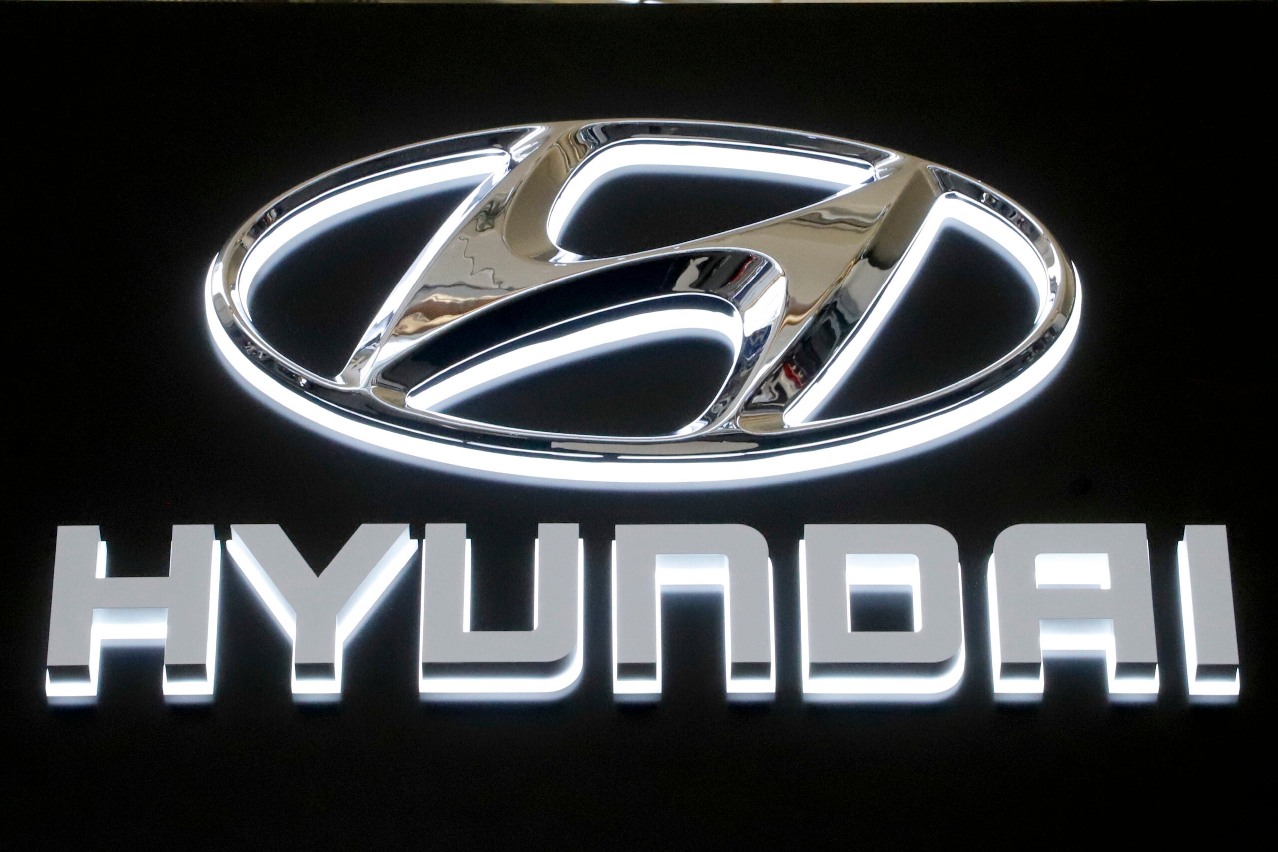 Hyundai now says recalled vehicles should be parked outside