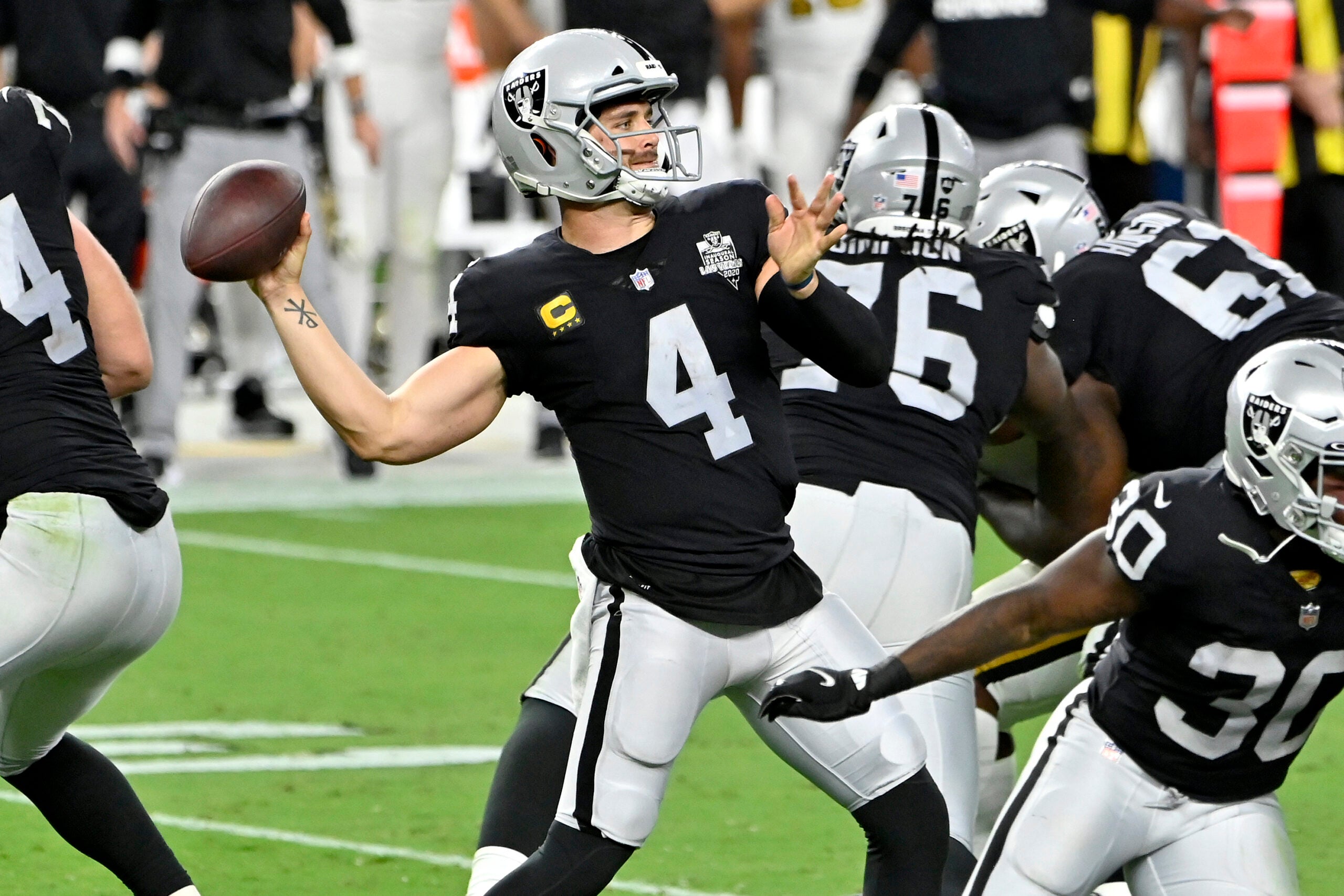 PFF barely ranks New Orleans Saints pickup Derek Carr as a top-15 QB