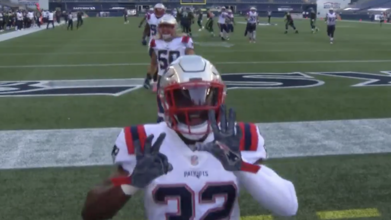 Devin McCourty dedicates first interception to James White