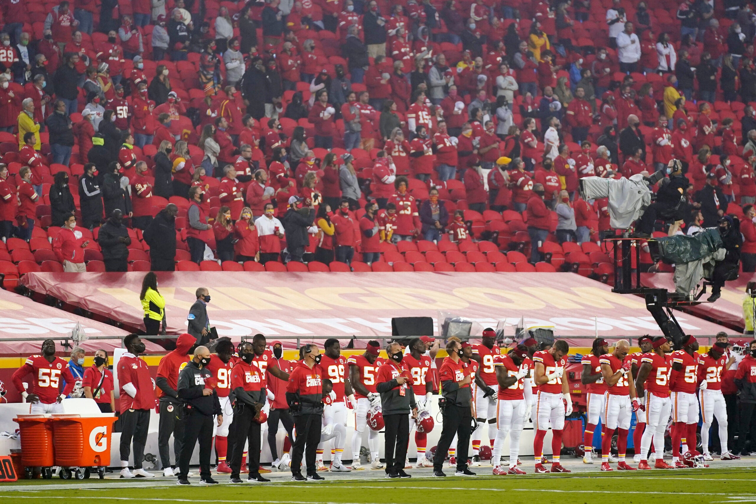 Bills stay in locker room for national anthem before game vs. Patriots -  The Boston Globe