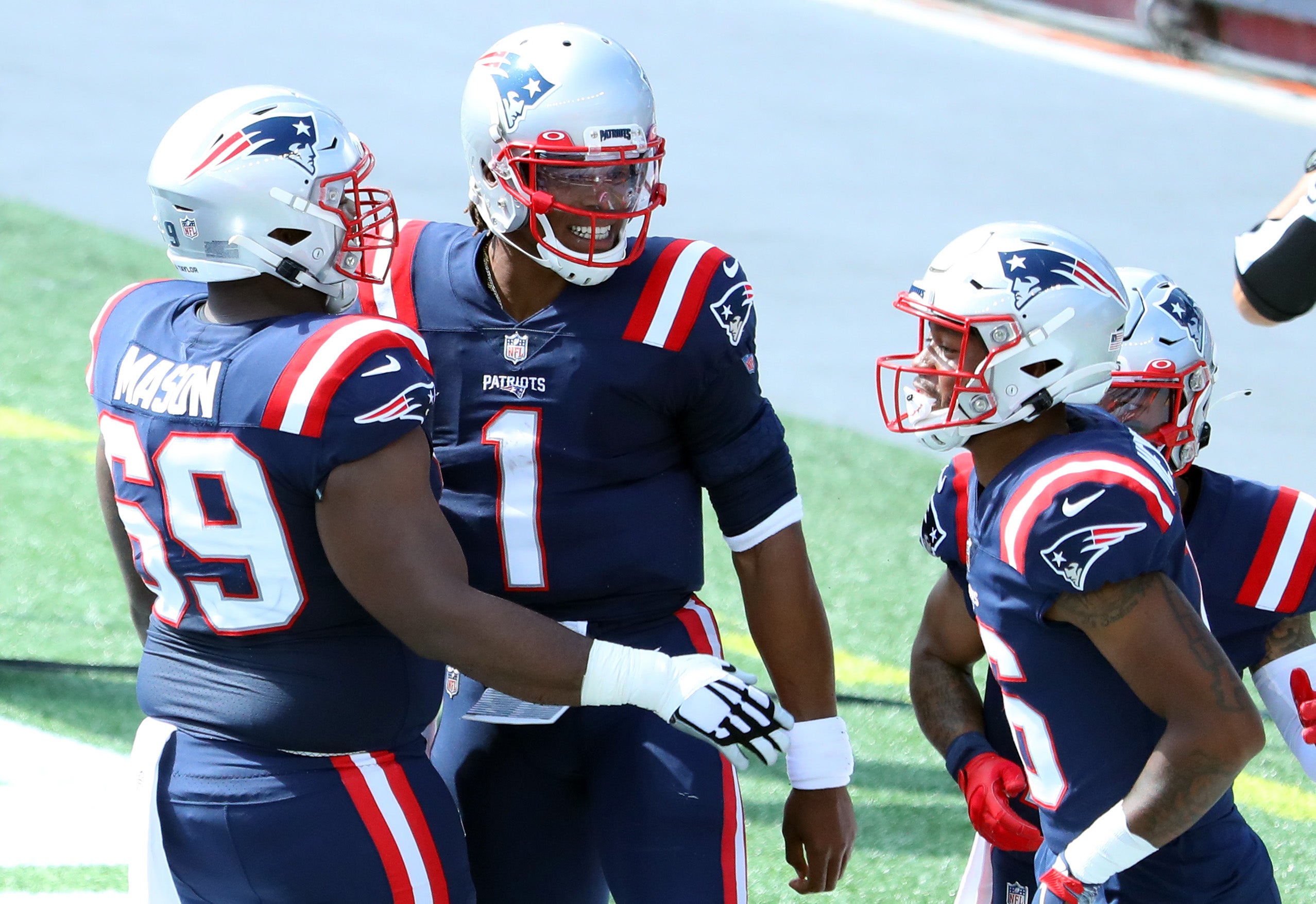 WATCH: Cam Newton scores first touchdown in Patriots uniform