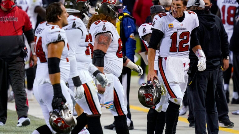 Tom Brady plays one drive in the Buccaneers' preseason opener