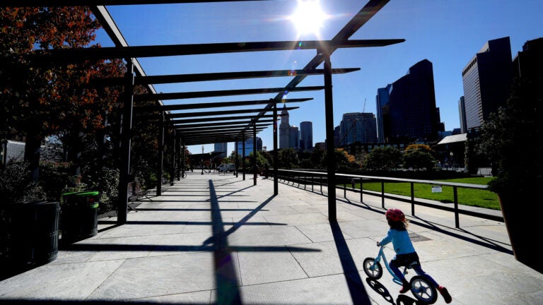 The walkway on the Rose Kennedy Greenway.